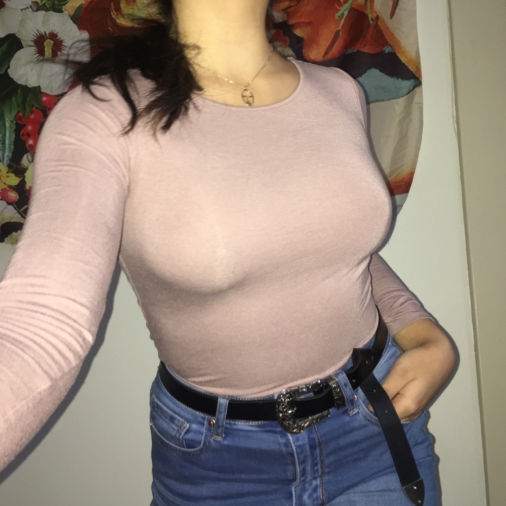 ⭐️F21 open back bodysuit